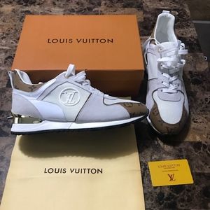 Louis Vuitton Sneakers